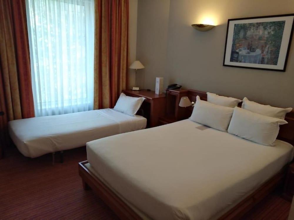 Hotel Amarante Кан Екстериор снимка