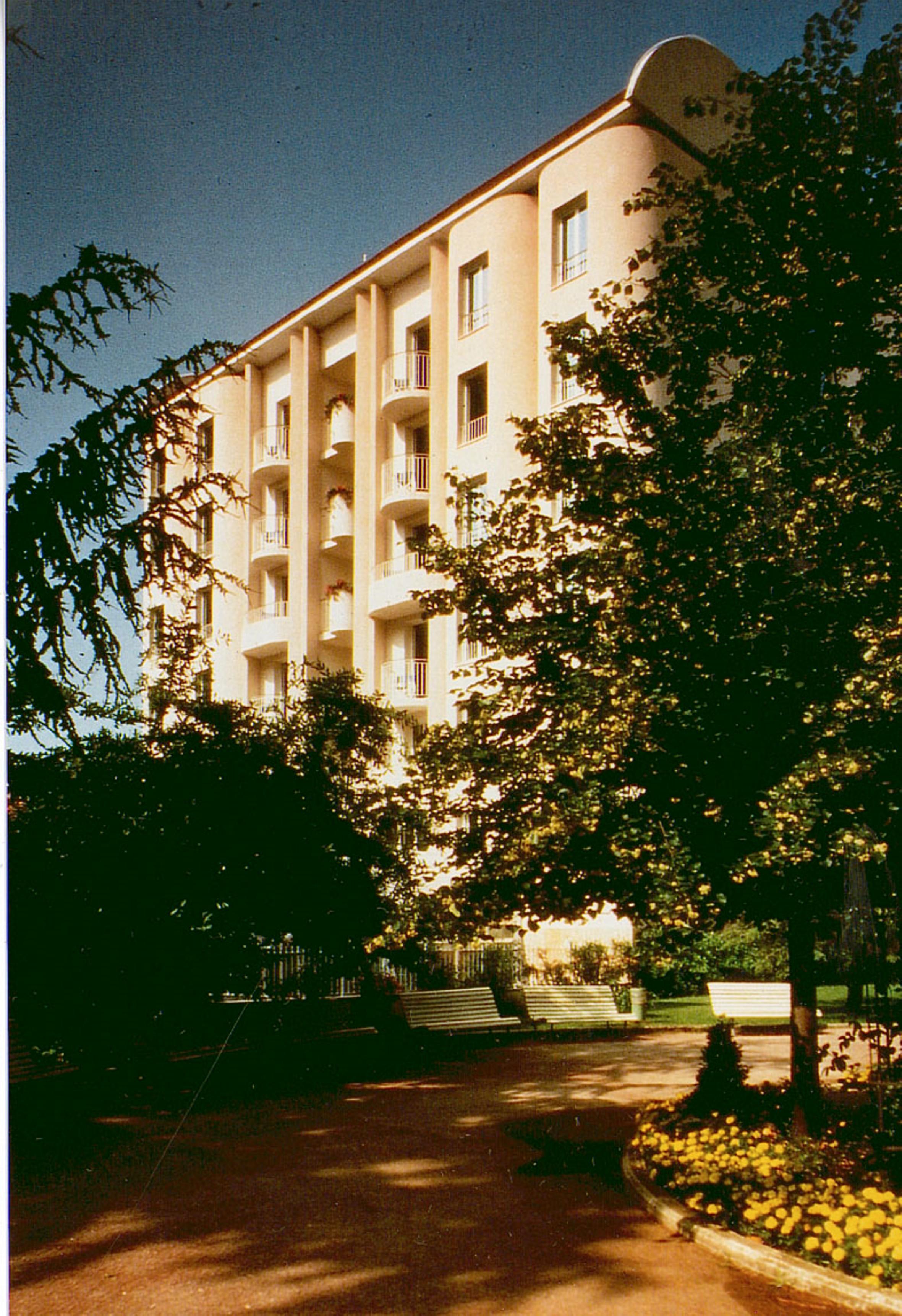 Hotel Amarante Кан Екстериор снимка