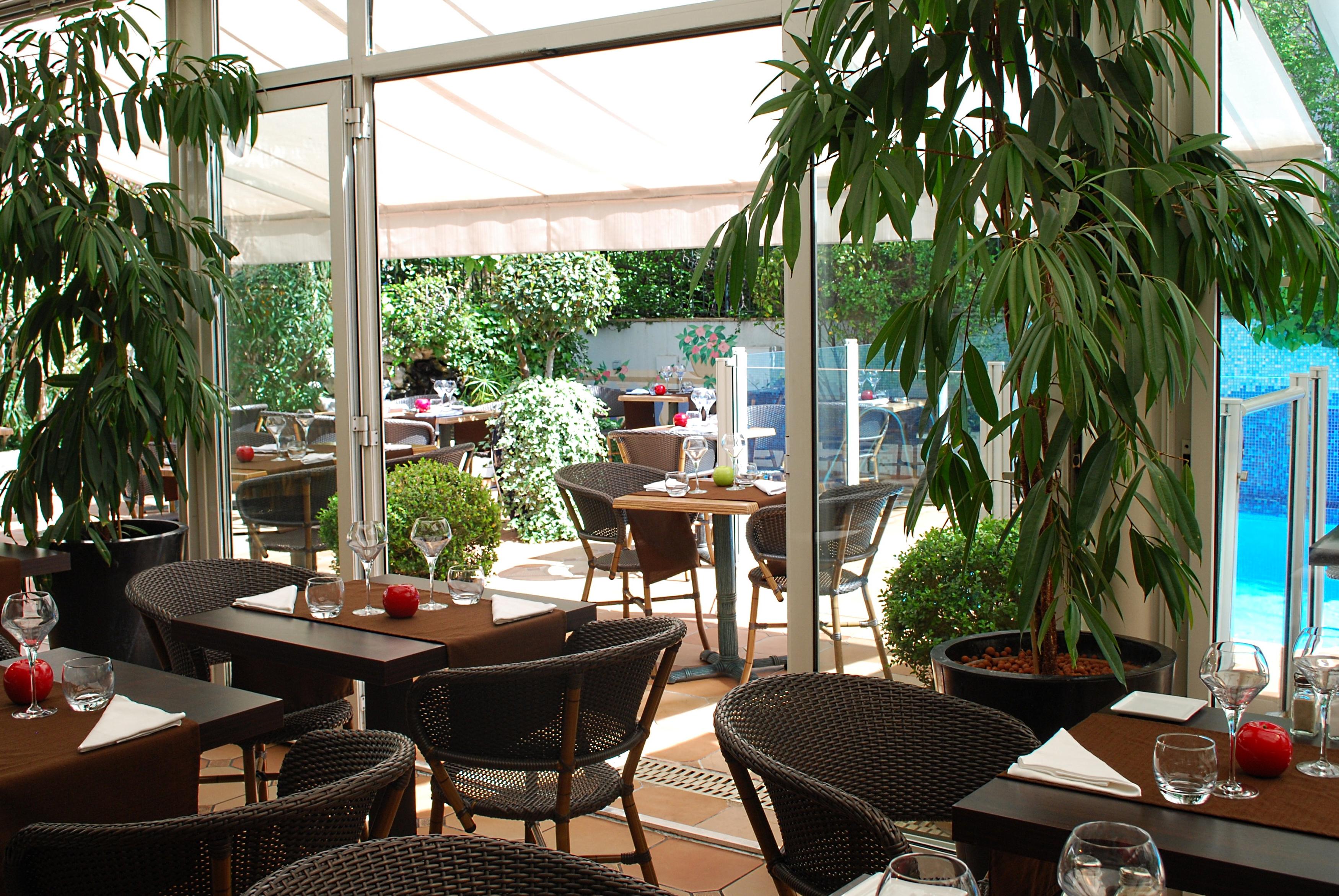Hotel Amarante Кан Екстериор снимка